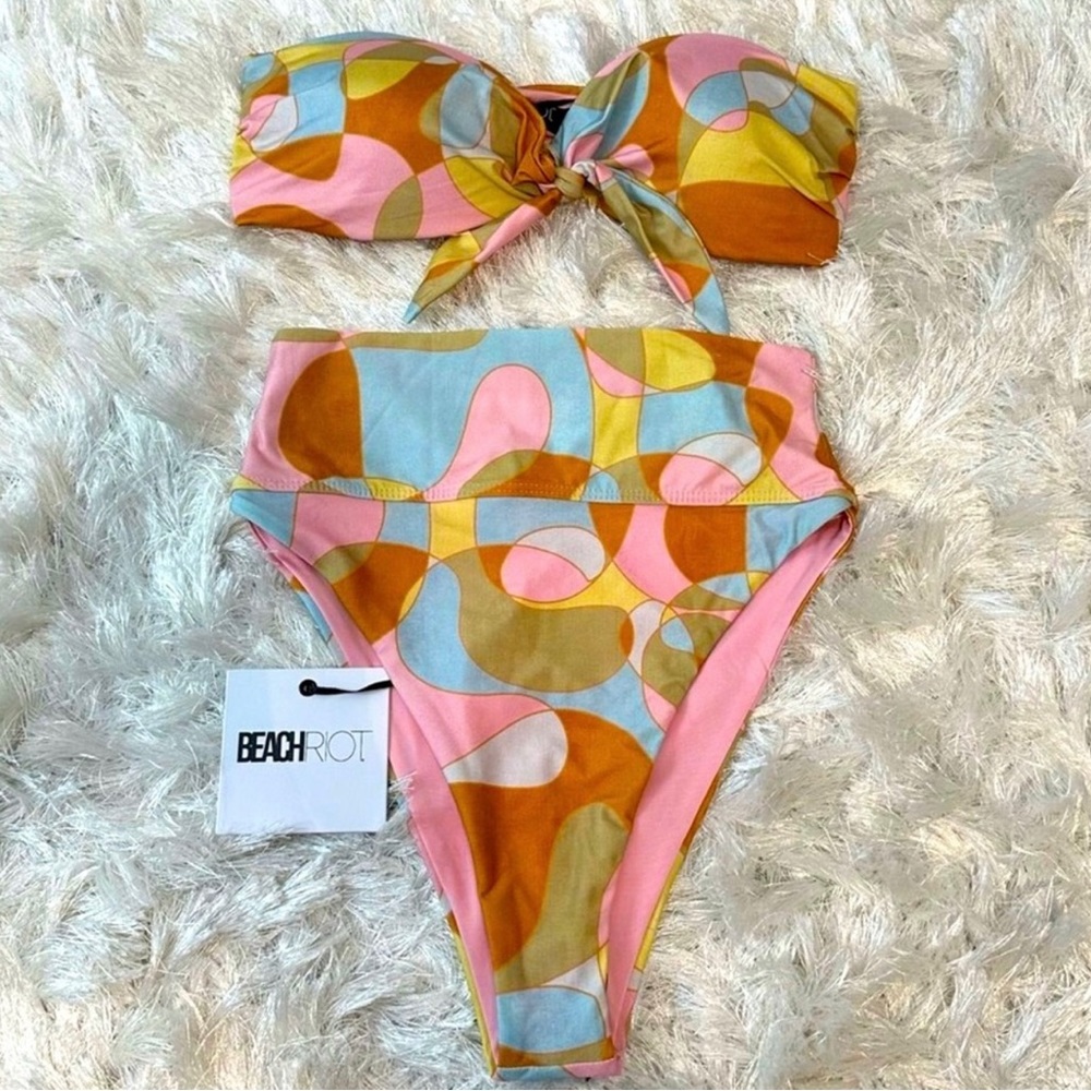 Beach Riot Waikiki sophia top and bottoms in waikiki wave